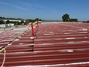 Commercial Metal Roof Installers2